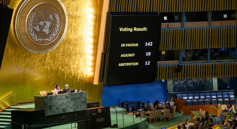 The UN General Assembly votes on whether to back the “New York Declaration,” a resolution that seeks to breathe new life into the two-state solution between Israel and the Palestinians. 